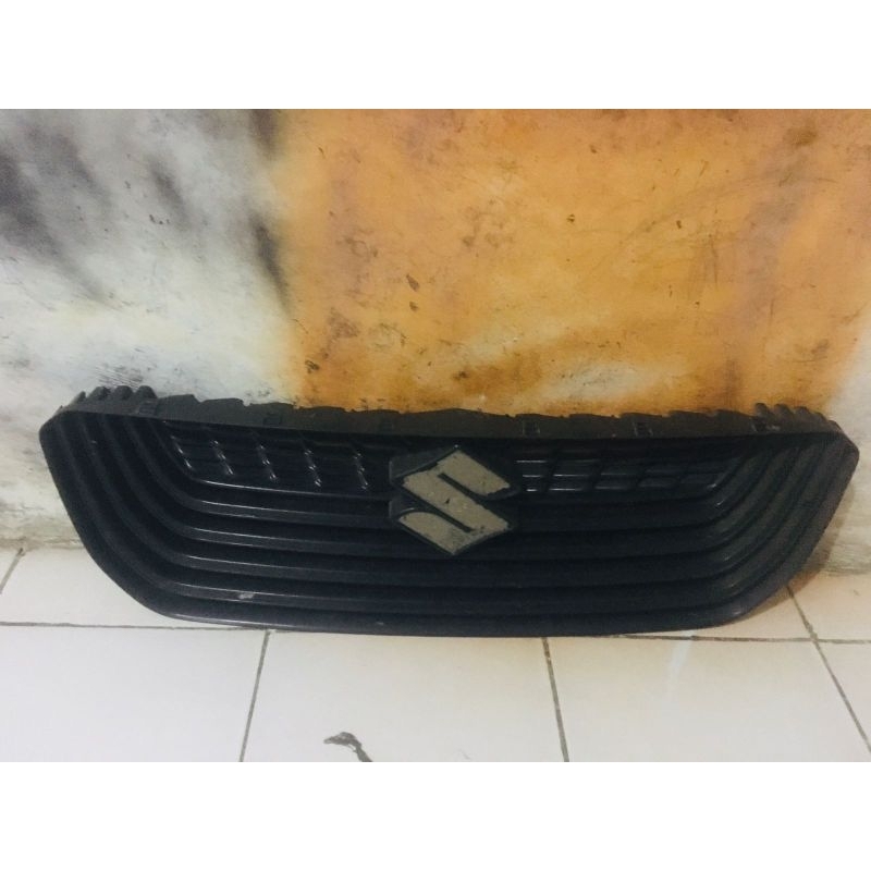 gril bemper depan Suzuki Ertiga th 2017