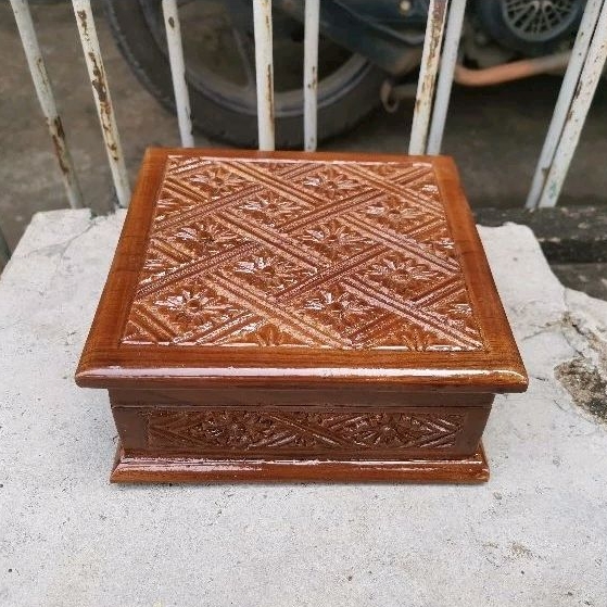 (COD) [15x15x5] Kotak Perhiasan Kayu Ukir Jati ukuran sedang untuk Lamaran penyimpanan emas Perhiasa
