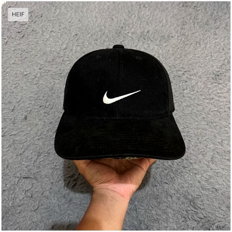 Topi Nike Vintage Second