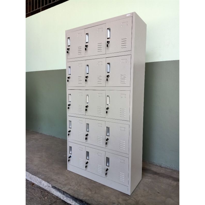 Locker Besi 15 pintu