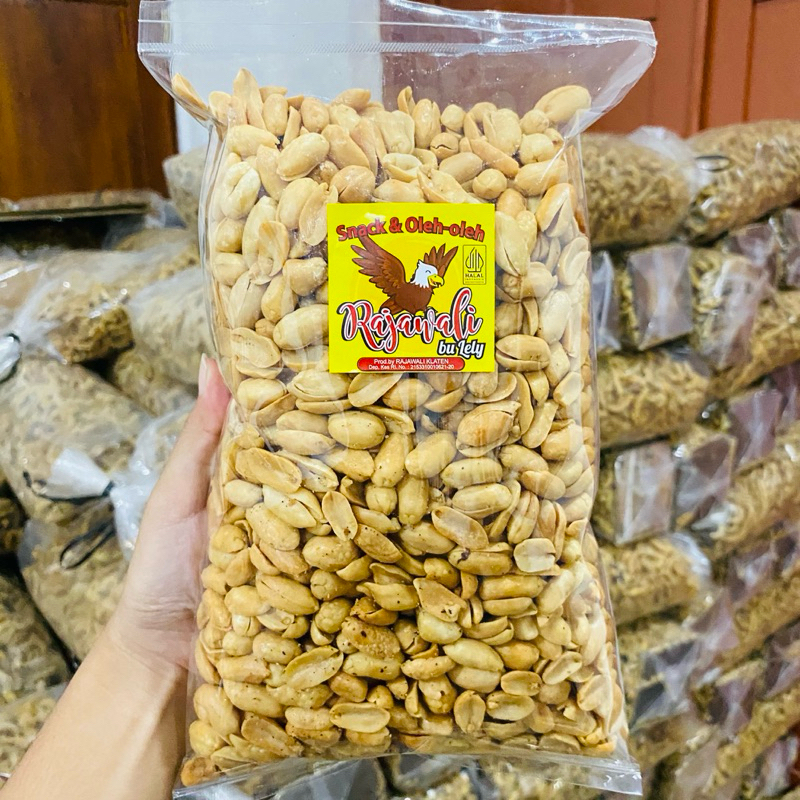 

1KG KACANG BAWANG SUPER PREMIUM GURIH RENYAH OLEH-OLEH RAJAWALI BU LELY