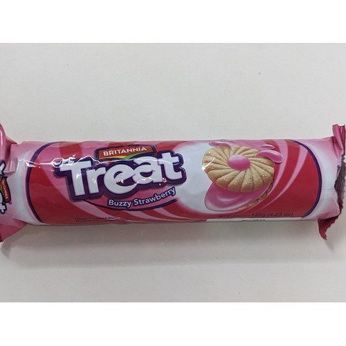 

BRITANNIA TREAT COZY STRAWBERRY 100G / Biscuit Cream Aroma Strawberry