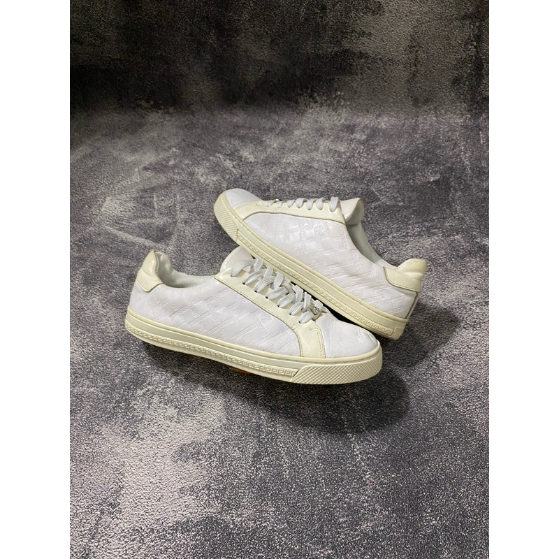 SEPATU SECOND ORIGINAL VERSACE ITALY SIZE 39