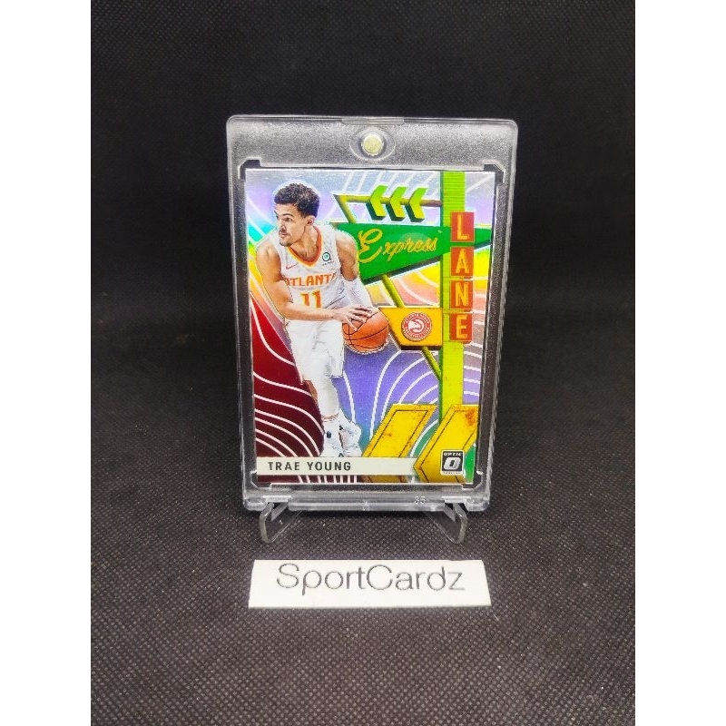 Basketball card 2019-20 Panini Optic Holo Prizm Express Lane Trae Young 1st year Atlanta Hawks #17 (