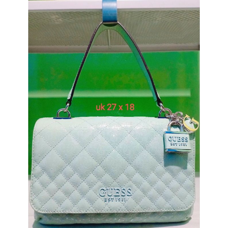 Preloved Tas Wanita guess Ori Store