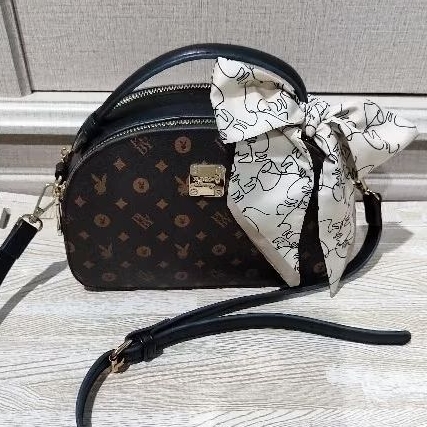 PRELOVED TAS PLAYBOY ORI CANTIK