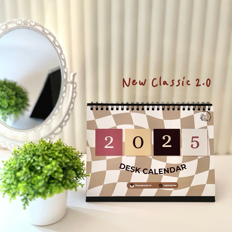 

✦PAPERGROW✦ Standing Planner Classic • Desk Calendar