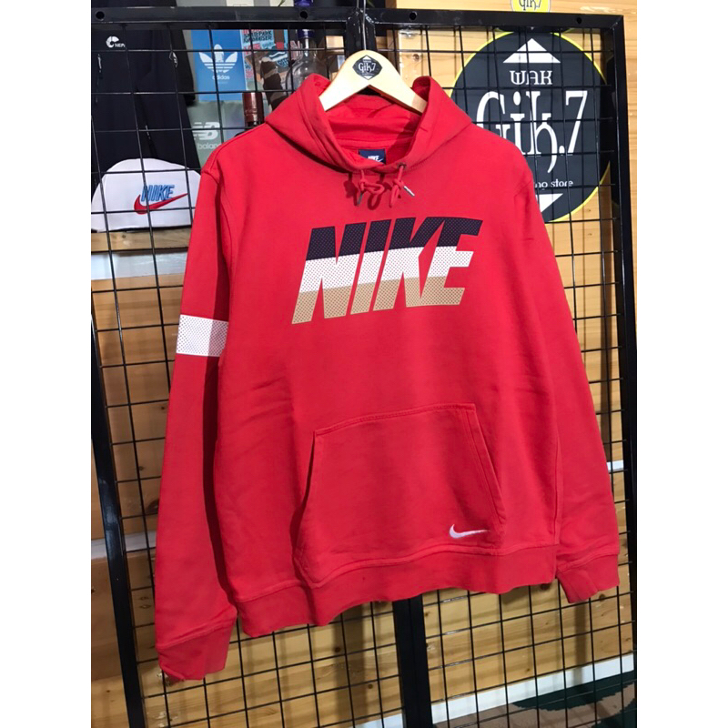 hoodie nike merah