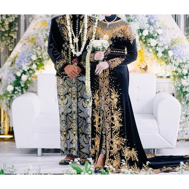 preloved kebaya pengantin bludru