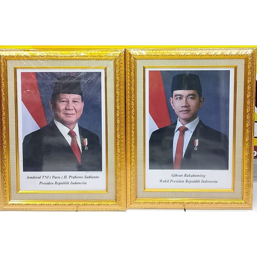 FOTO PRESIDEN & WAKIL PRESIDEN TERBARU UKURAN 35X45 Frame Bingkai Foto Presiden dan Wakil Presiden M