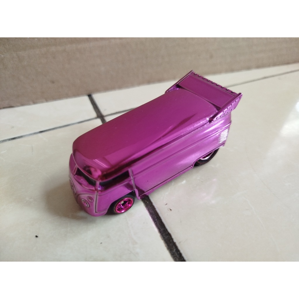HOTWHEELS LOOSE CUSTOM HONGKONG DIECAST CLUB - VOLKSWAGEN DRAG BUS 03