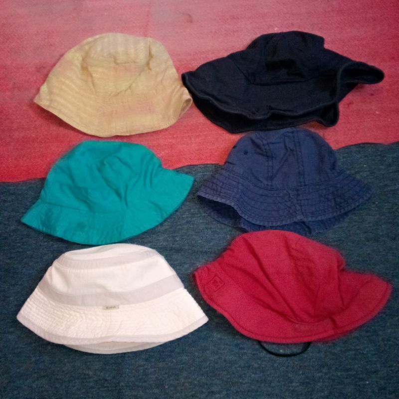 topi bucket/topi pria/topi tunggu/topi pantai/topi bekas/topi second