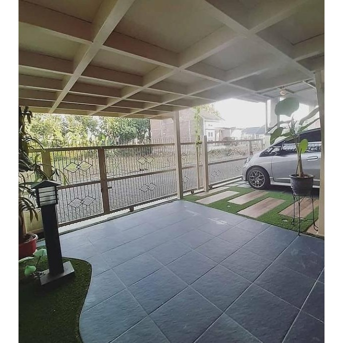 mezzanine/balkon rumah