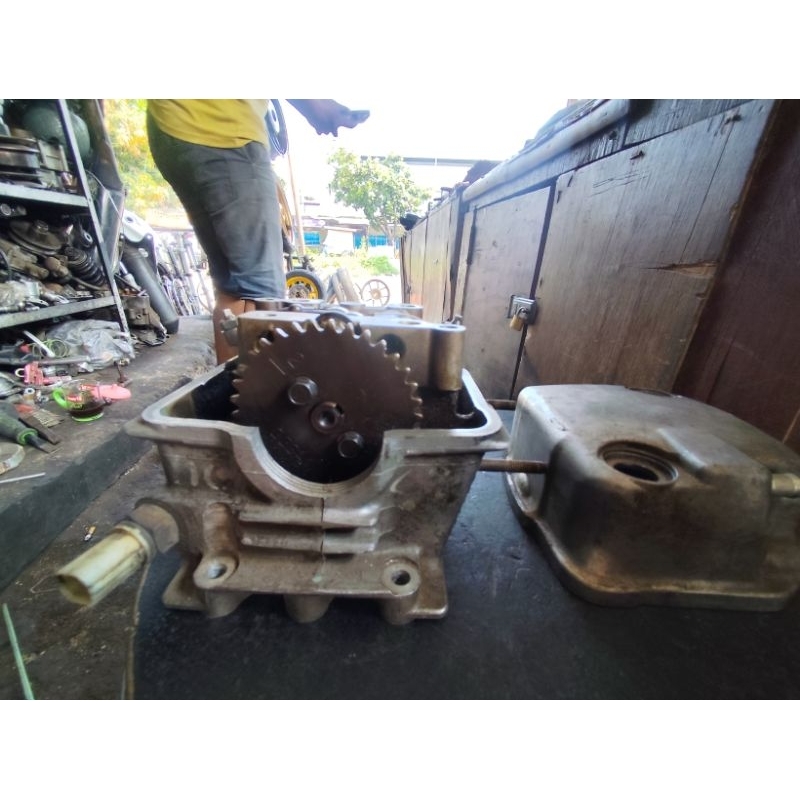 Blok Cylinder head blok kop Beat fi Scoopy fi Spacy fi