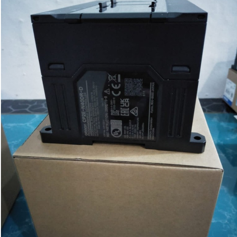PLC Omron CP CP2E CP2E-N40DR-D PLC Omron CP CP2E CP2E-N40DRD