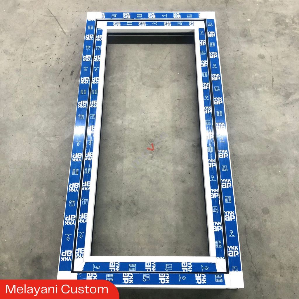 YKK ap Window: Jendela Aluminium 50 x 100 cm Putih / Hitam