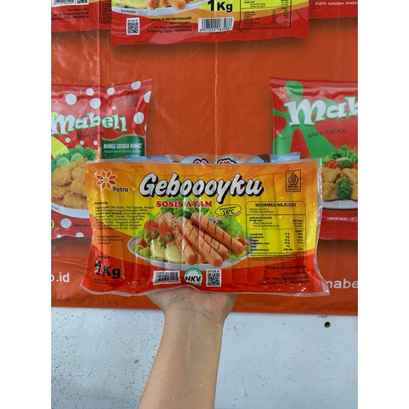 

Geboooyku Sosis Ayam Coklat 1kg/SOSIS GEBOY Frozen Food