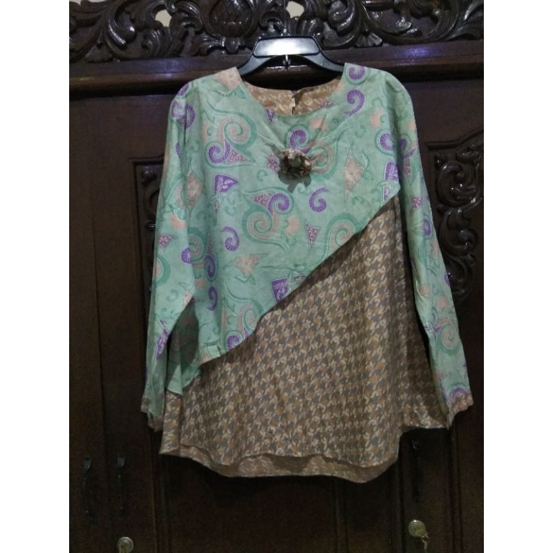 Baju Batik Cewek Model Unik Lengan Panjang