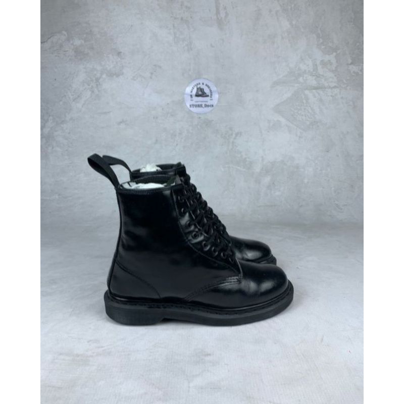 DrMartens1460MonoBlack