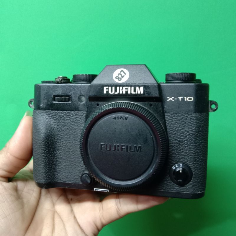 FUJIFILM XT10 BODY ONLY/ FUJIFILM X-T10