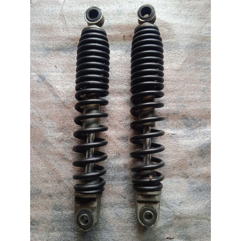 shockbreaker belakang motor Vega ZR bisa juga untuk motor Vega lama,Vega new barang bekas copotan mo