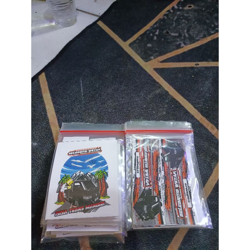

STIKER Ori selebritis wetan