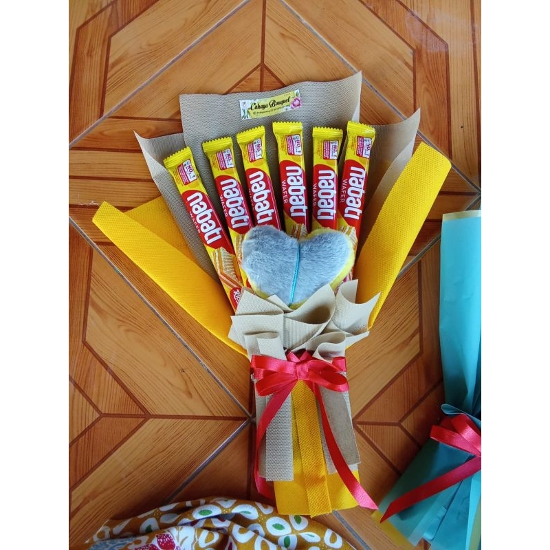 

buket Snack plus boneka murah