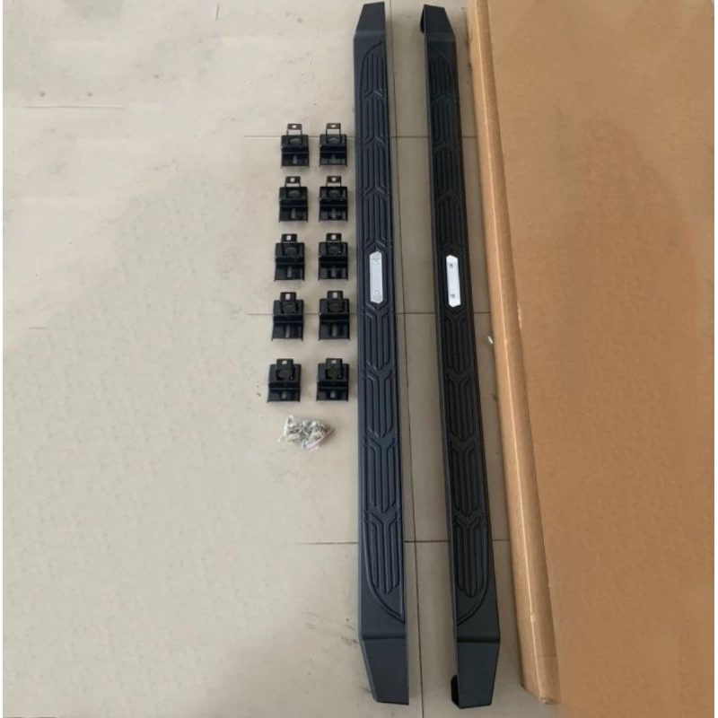 Footstep innova zenix 2023