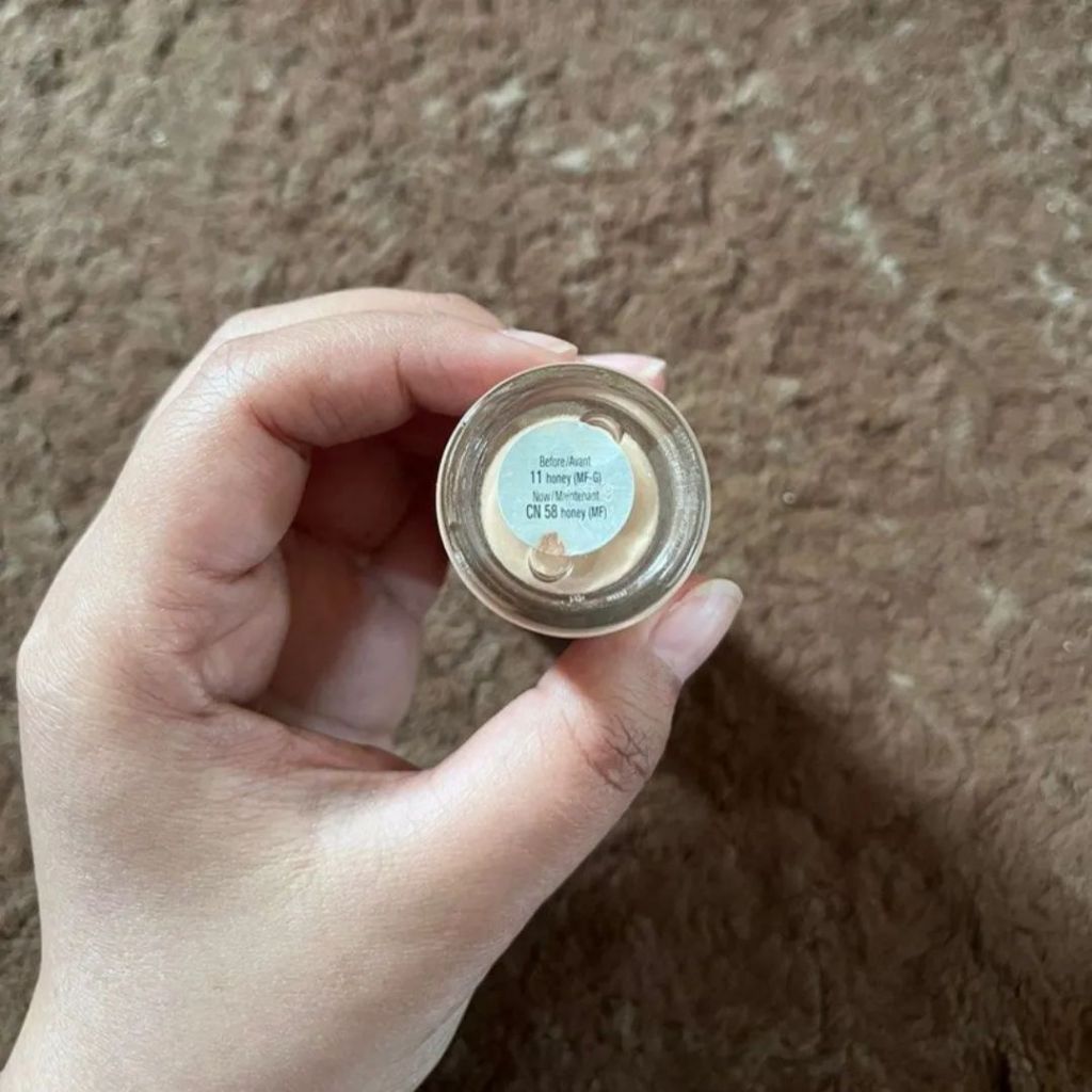 Clinique foundation preloved