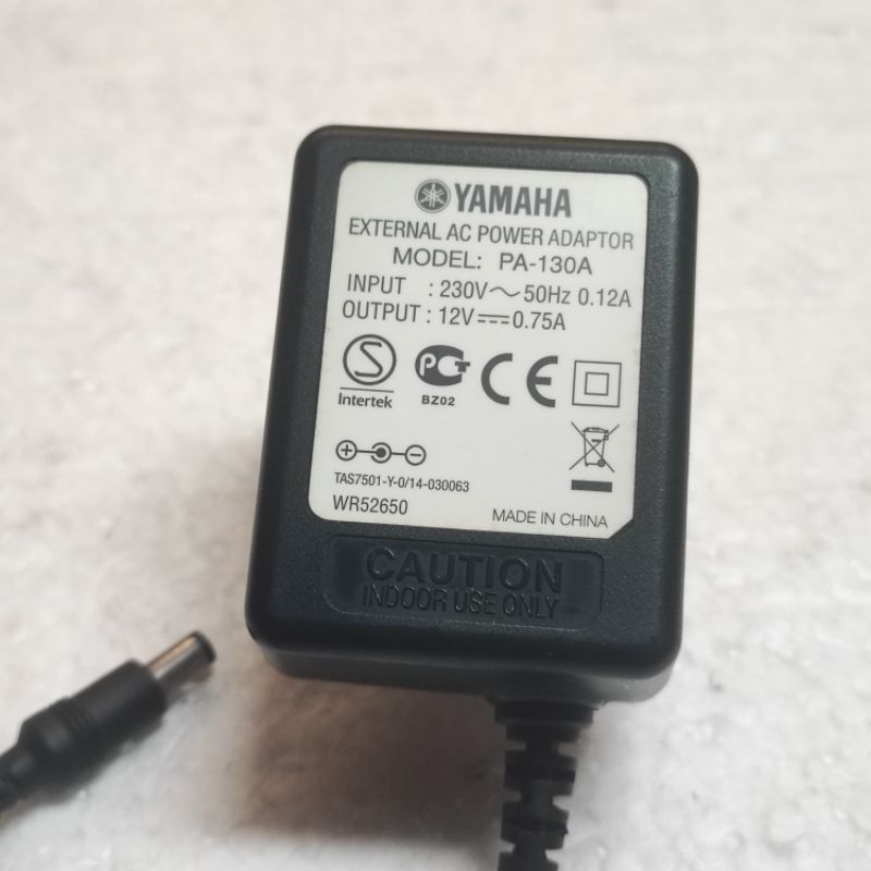 Adaptor YAMAHA PA-130A  12V 0,75A Jack 5,5mm