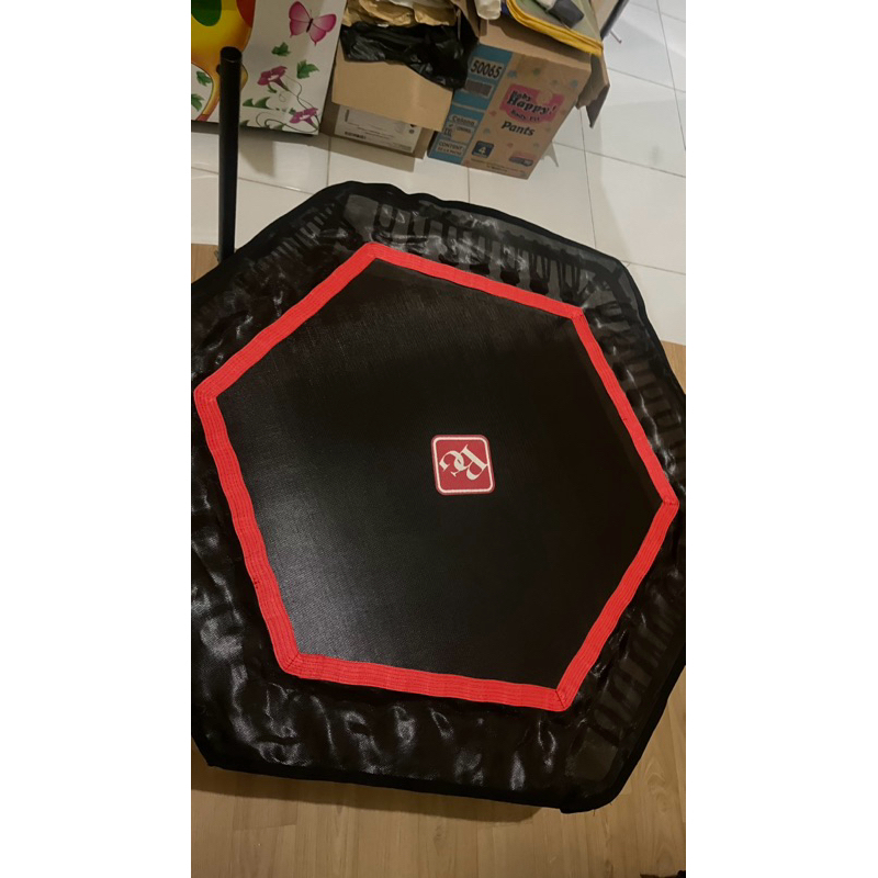 Trampoline Dewasa dan Anak