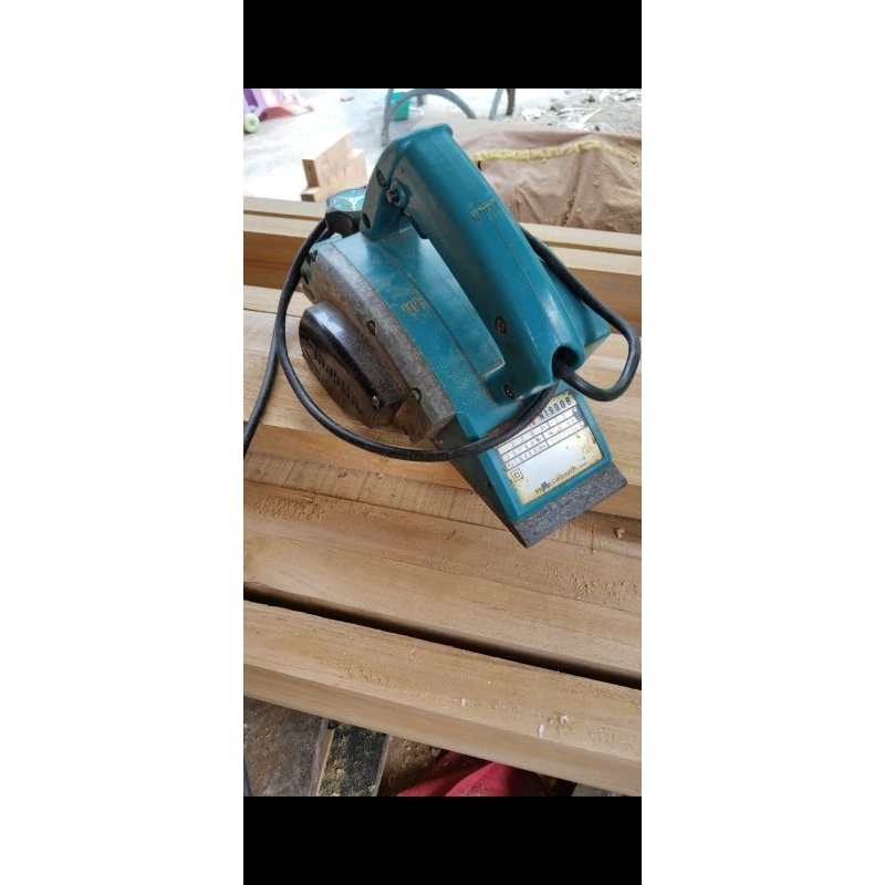 MAKITA n1900b