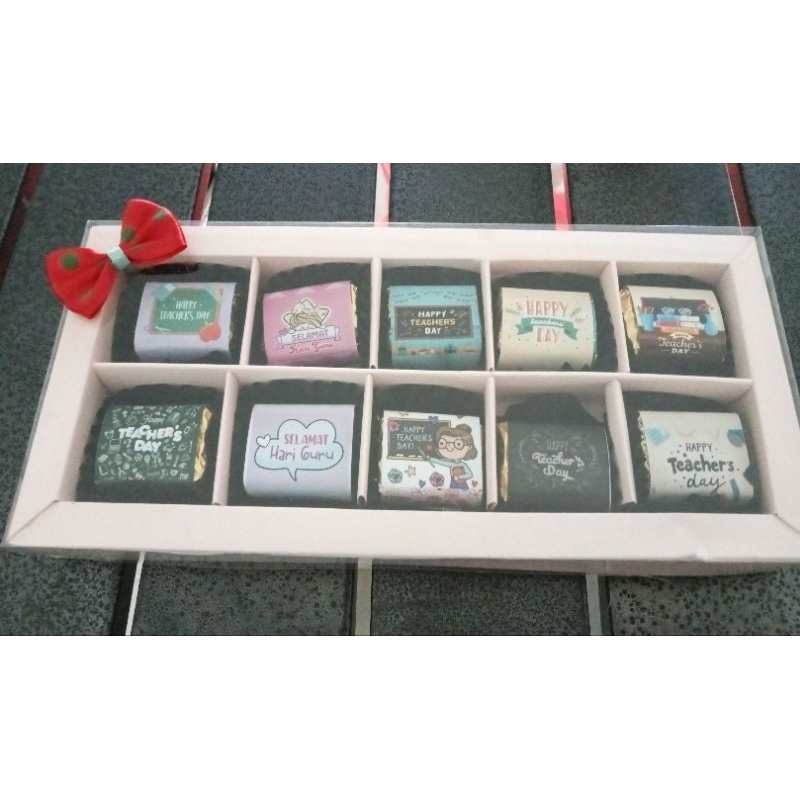 

coklat dadu hari guru