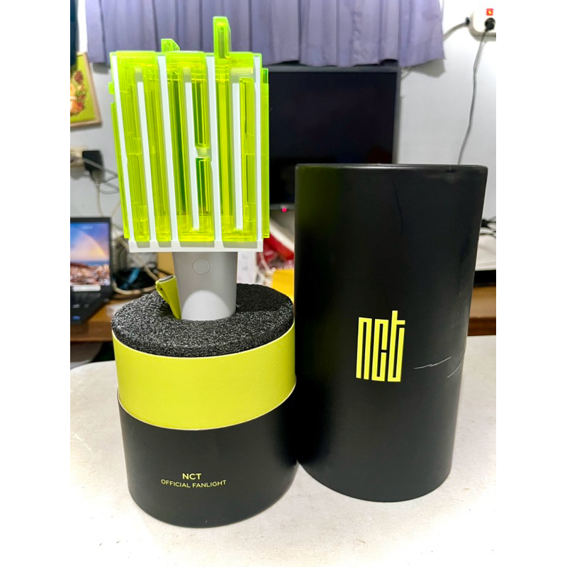 Preloved NCT Lightstick Official v1