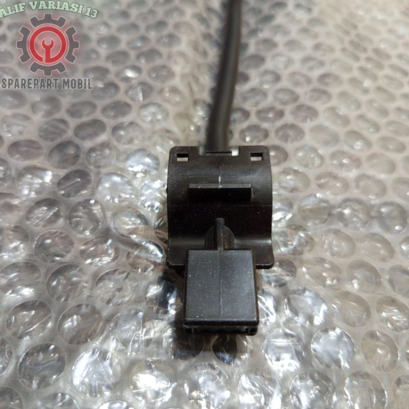 Nozel Wiper Kaca depan Toyota Innova Reborn, Fortuner, Yaris,Vios Original