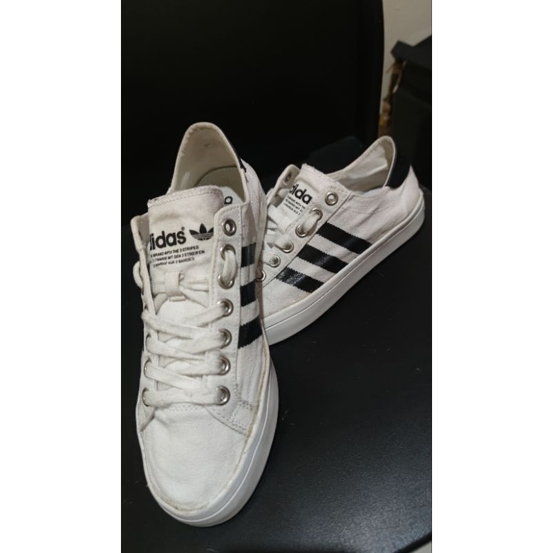 Adidas vantage court