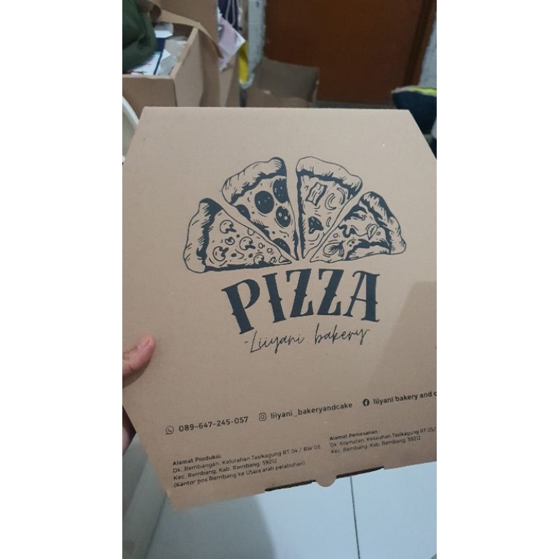 

Kardus / Dus pizza octagonal 18x18x5 (min order 100pcs)