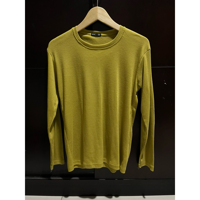 Atasan kaos rib wanita (preloved)