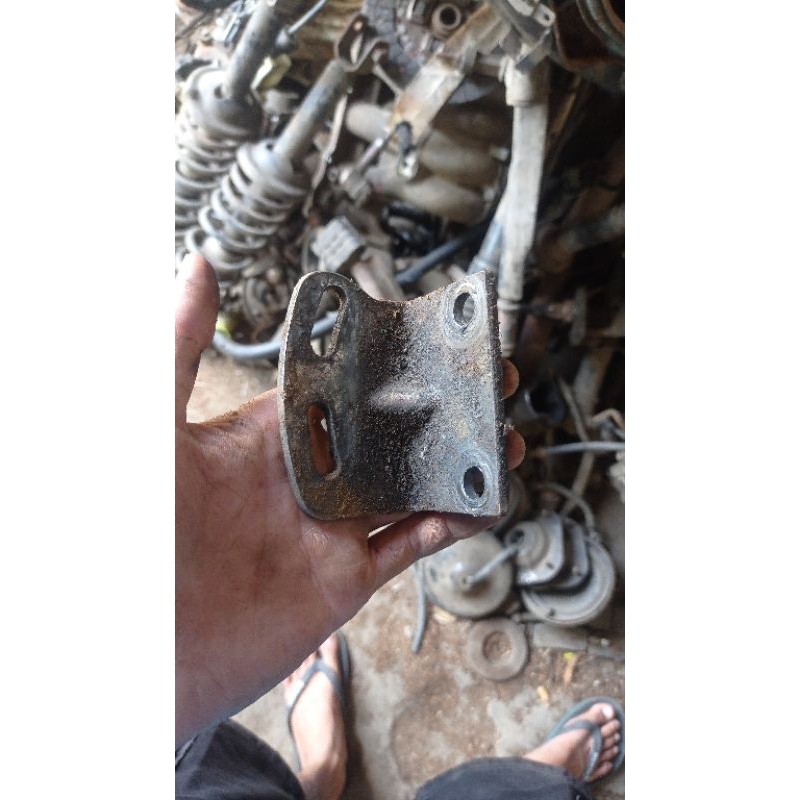 BRAKET BOSPOM KUDA DISEL