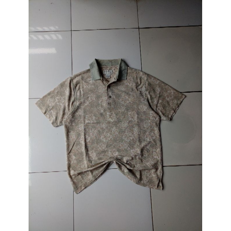 polo motif bunga print