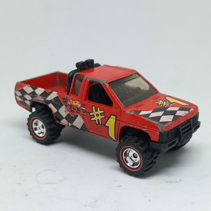 hot wheels nissan truck hardbody loose diecast custom