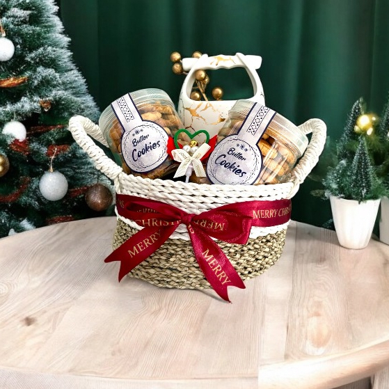 

Special Hampers Parcel Christmas & New Year Seasons Ready Stock ( Parcel A )