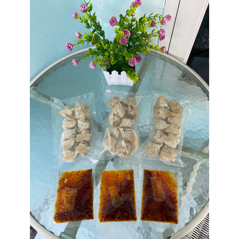 

pangsit ayam frozen isi 10