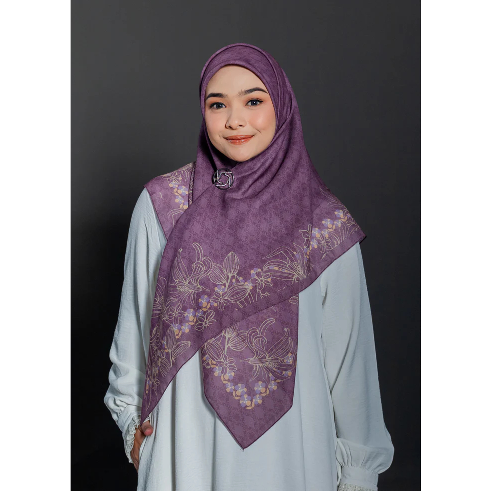 ELZATTA Kaila Bunga Pansy - Fashion Muslim Kerudung Jilbab Hijab Segi Empat Motif Bahan Voal Best Se