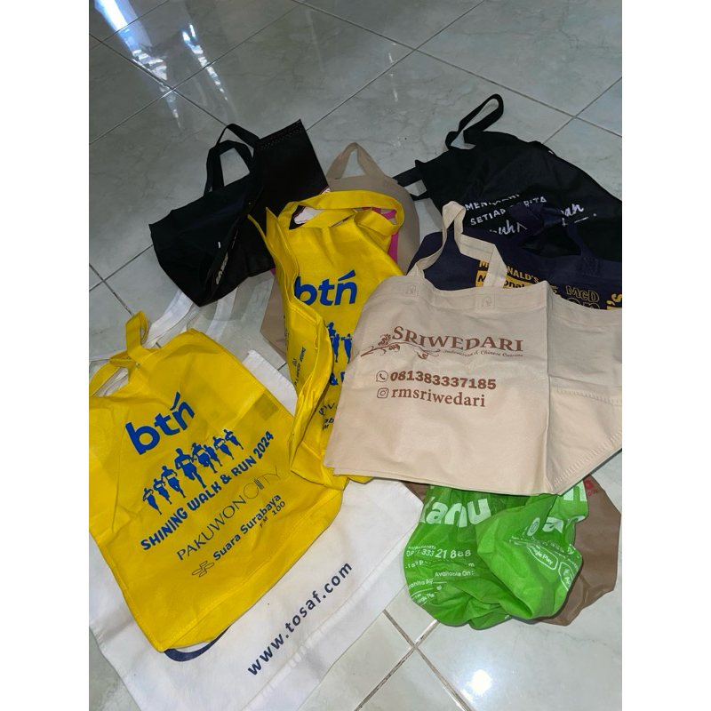 

Preloved 10 macem tas spunbon besar dan kecil