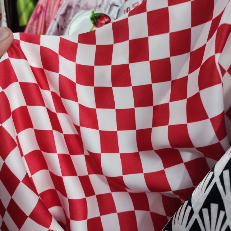 kain saten silk motif kotak - bahan merah.putih - kain satin