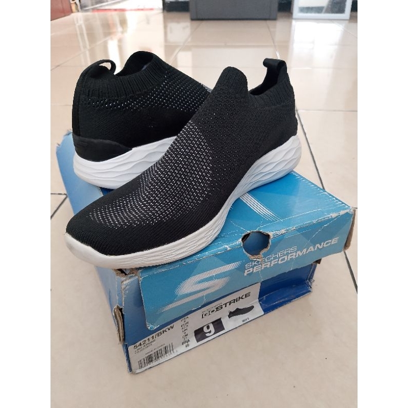 Skechers Go Strike size 42,5 Ori BNIB