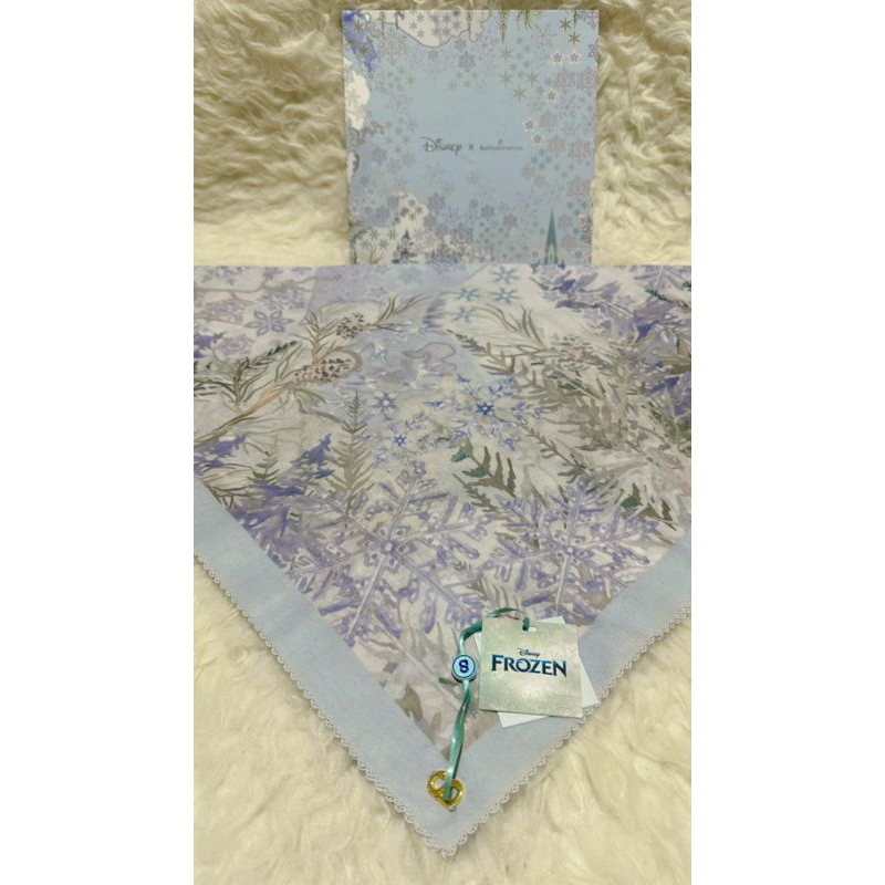 Buttonscarves Frozen