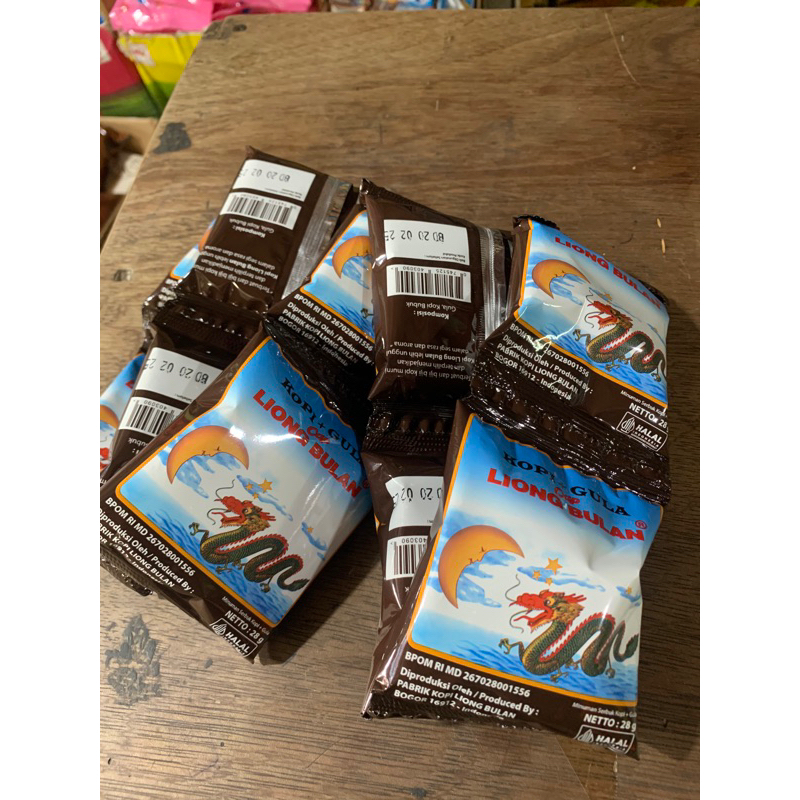 

Kopi Cap Liong Bulan 1 renceng isi 10 rcg x 28 gr