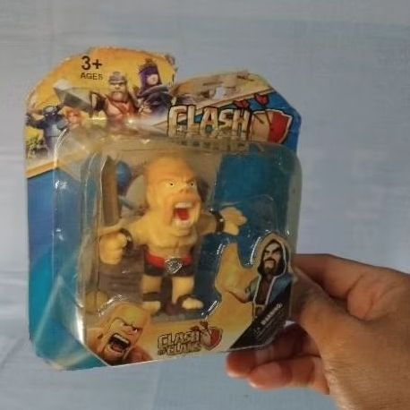 Mainan figure COC clash of clans BARBARIAN. langka jarang ada.